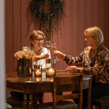 兰谱蓝酒店 酒店 4*