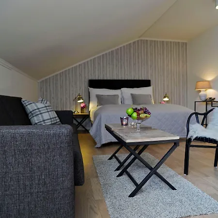 Lampeland Hotel ホテル 4*