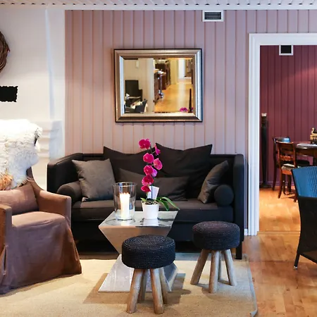 Lampeland Hotel 4*