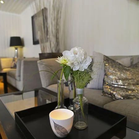 Lampeland Hotel Otel 4*