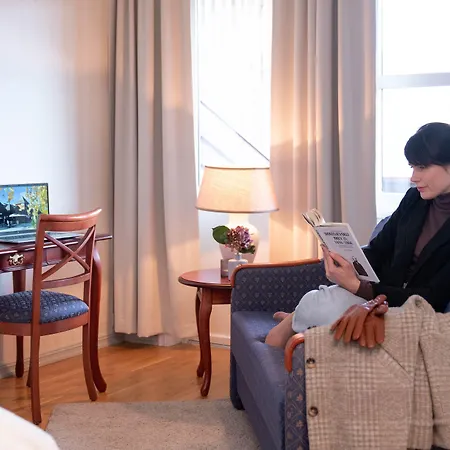 Lampeland Hotel Hotel