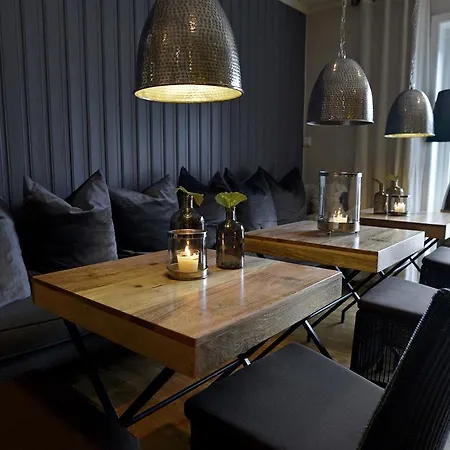 Lampeland Hotel Hotel