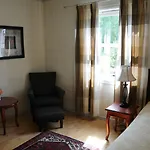 Lampeland Hotel